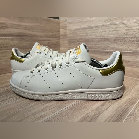 adidas Originals Shoes - Stan smiths women Adidas size 8.5 with gold detail